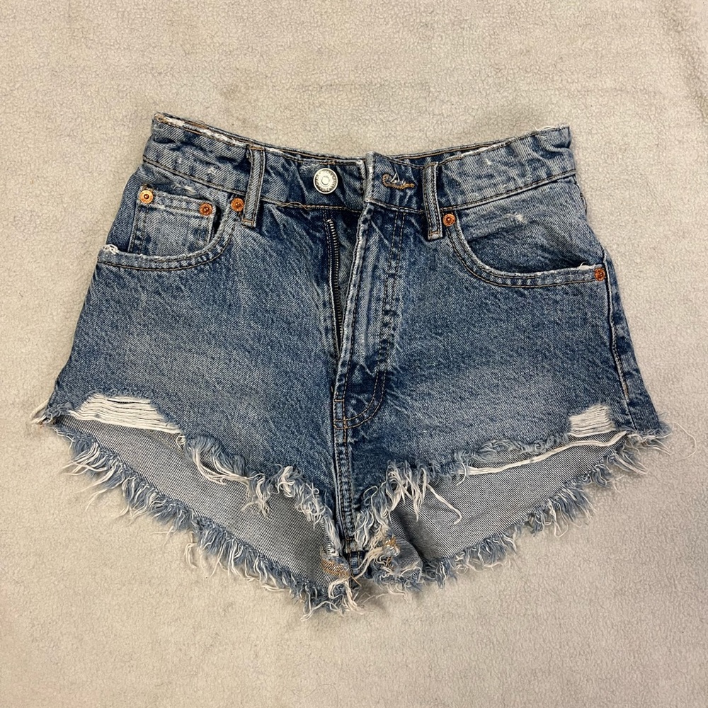 Zara jean shorts (us 2) navy blue